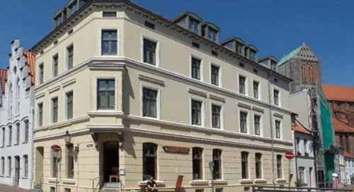 Referenz-Energieausweis Gewerbe-Wohnen